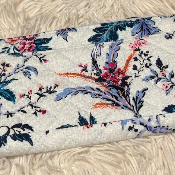 Vera Bradley Pink‎ and Blue Wallet with Floral Design - Picture 7 of 10